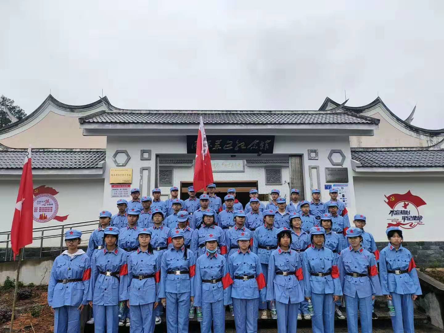 947f0496eb4319f04bd8cc8d233f993.jpg